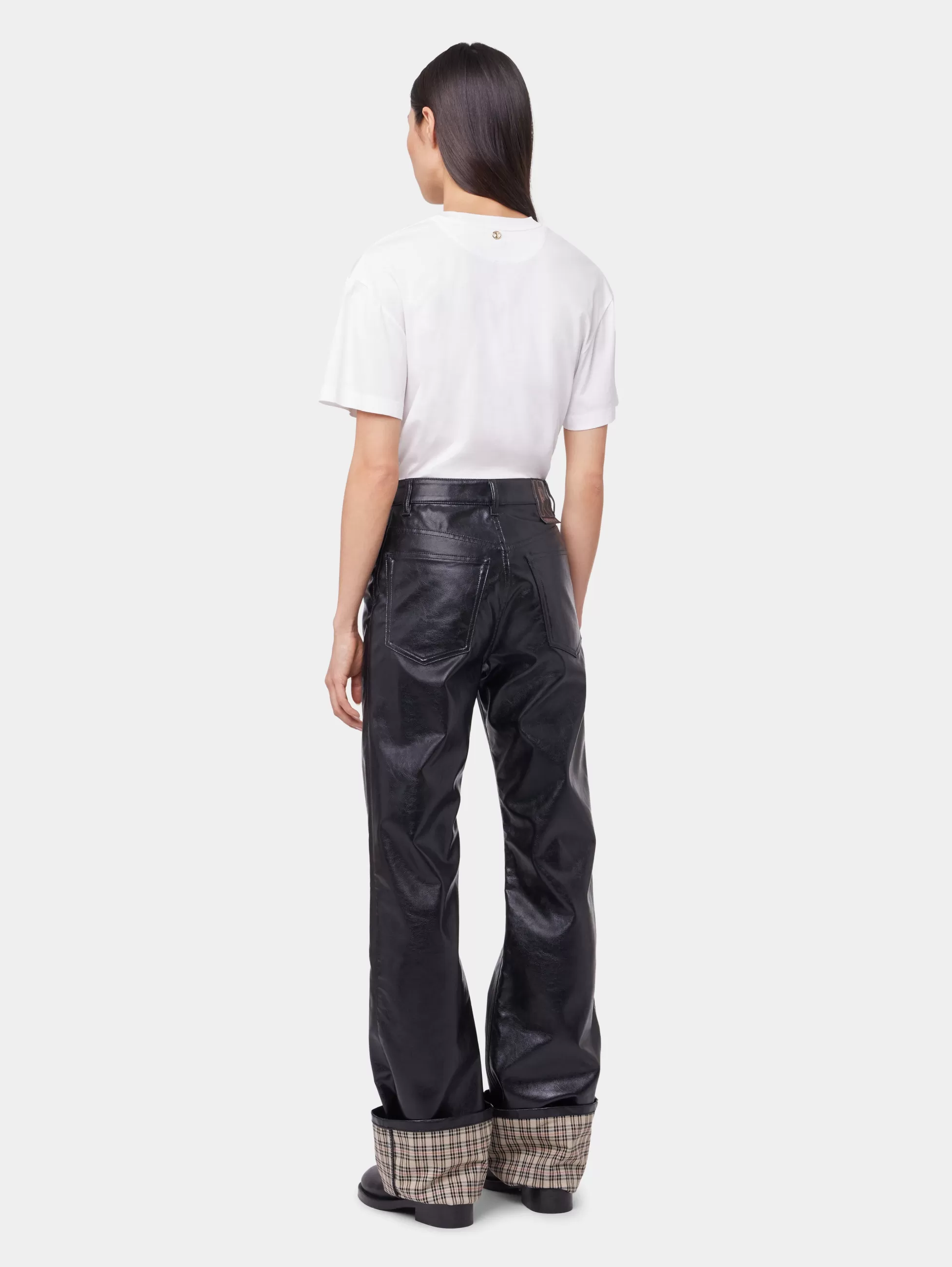 pantalon_evase_en_simili_cuir_3-1.webp Rabanne Sélection De Soirée | Pantalons^PANTALON EVASE EN SIMILI CUIR