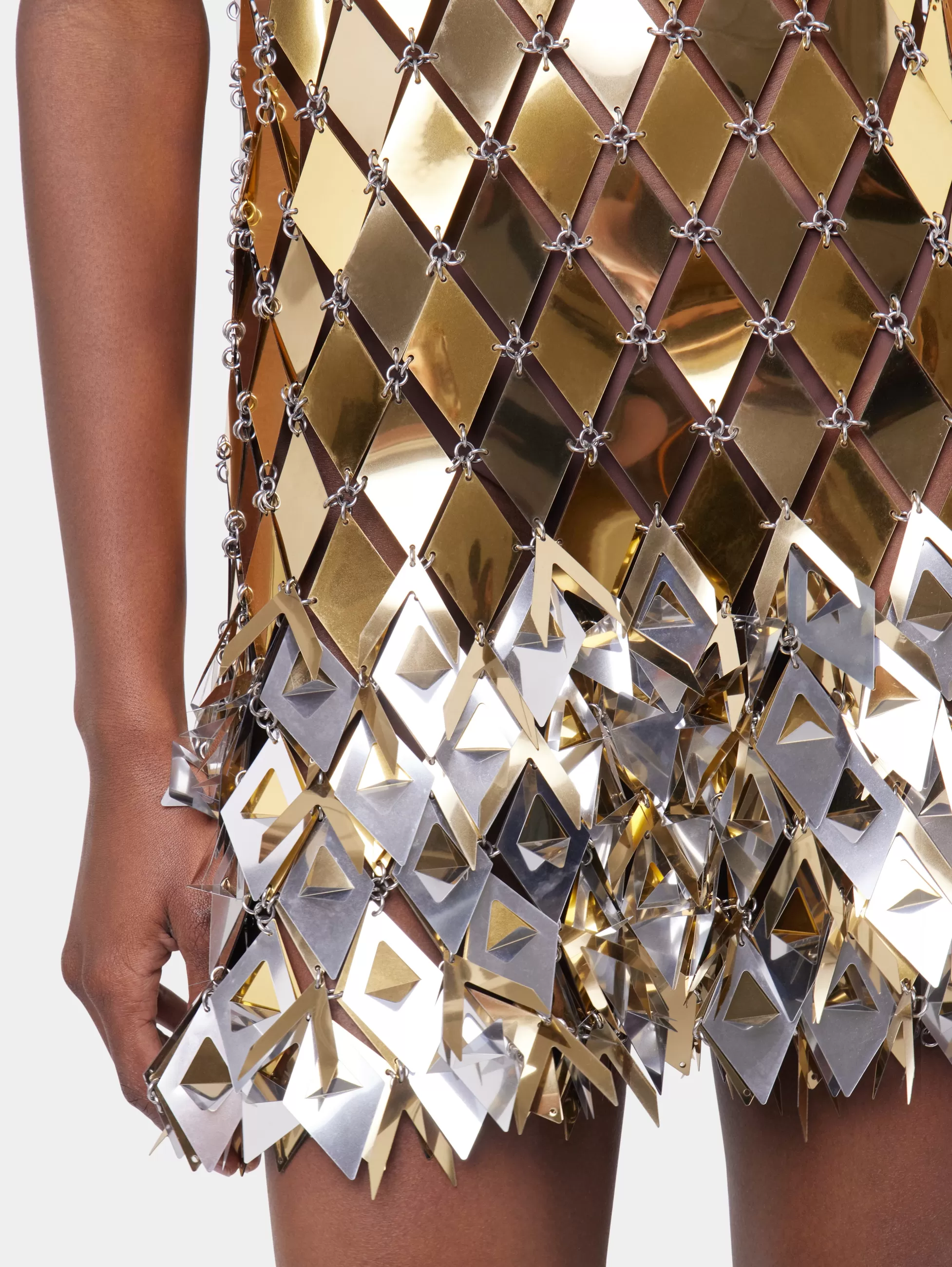 robe_courte_en_assemblage_7-1.webp Rabanne Sélection De Soirée | Robes^ROBE COURTE EN ASSEMBLAGE